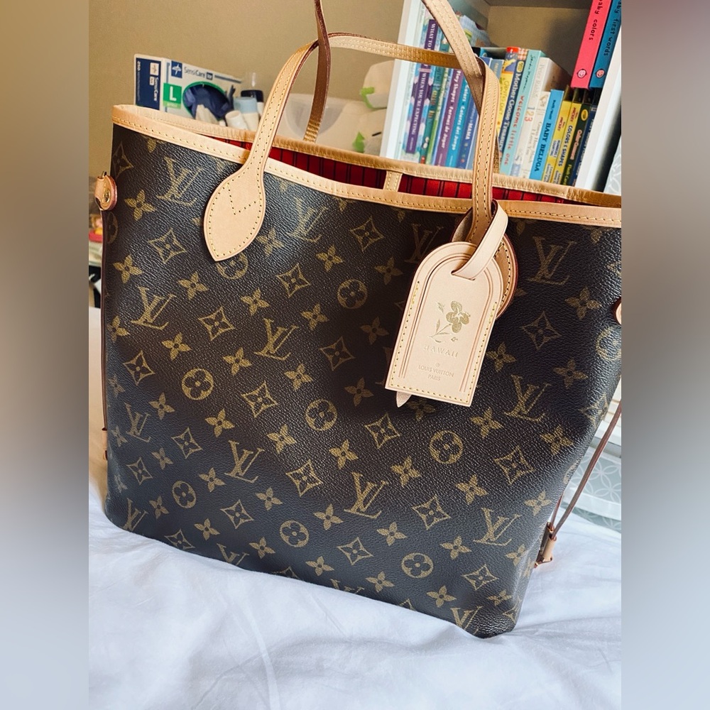 Louis Vuitton Neverfull MM Monogram tote